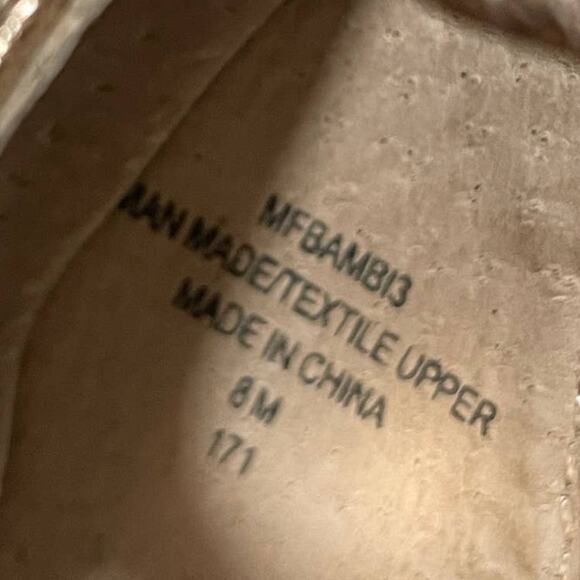 Marc Fisher Womens 8 M Bambi Metallic Back Zip Strappy Sandal rose Gold flats - Picture 2 of 12